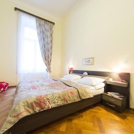Apartment On Tabidze 3/5 Tbilisi ภายนอก รูปภาพ
