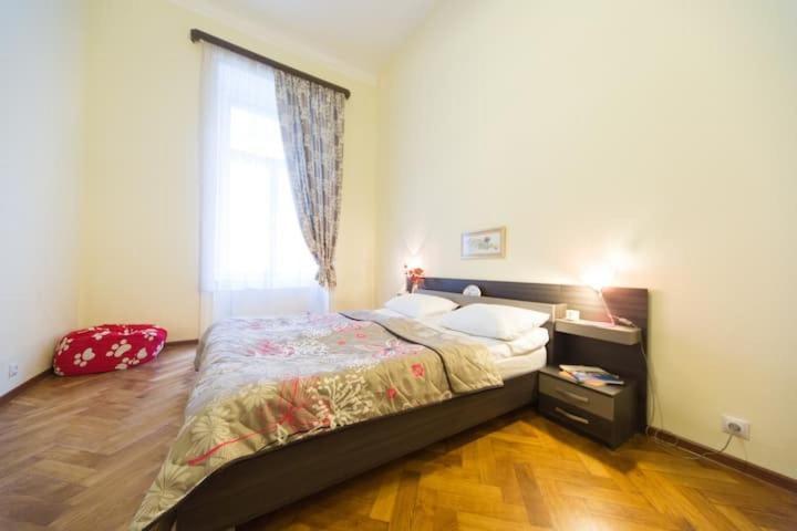 Apartment On Tabidze 3/5 Tbilisi ภายนอก รูปภาพ